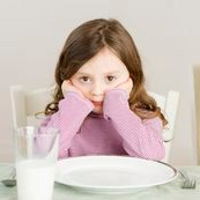 Почему дети отказываются есть сегодня, а завтра едят все, что им дают?